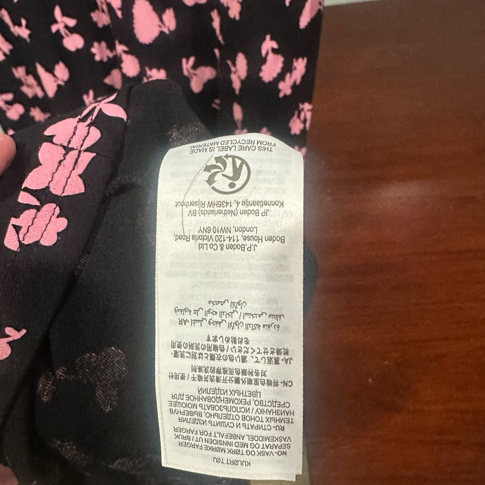 Boden 14 Large XL Tea Dress Black Dress with Pink Floral Accents Empire Waist - Picture 5 of 8